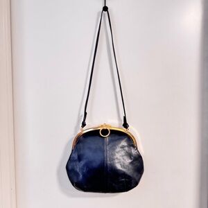 Vintage |La Belle|Elegant Navy Leather Shoulder Bag